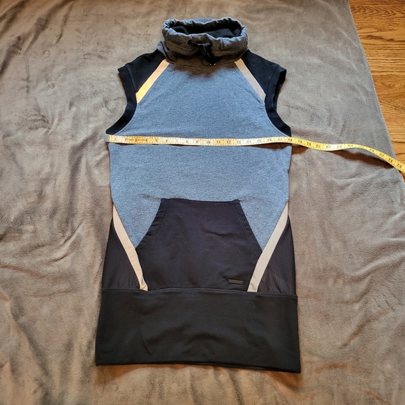 Blanc Noir Charcoal Heather and Black Lock Funnel Neck Sleeveless Hoodie Size S - Picture 5 of 8